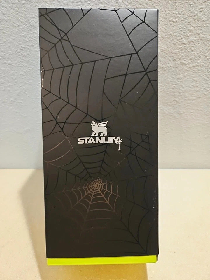 Stanley HALLOWEEN WEB GLOW H2.0 40oz Tumbler Limited Edition
